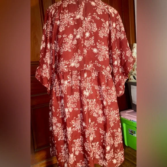 Baileyblue brand Flowy Dress.  SizeXL - Picture 6 of 7